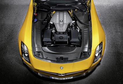 مرسيدس بينز تكشف عن SLS AMG بلاك سيريس